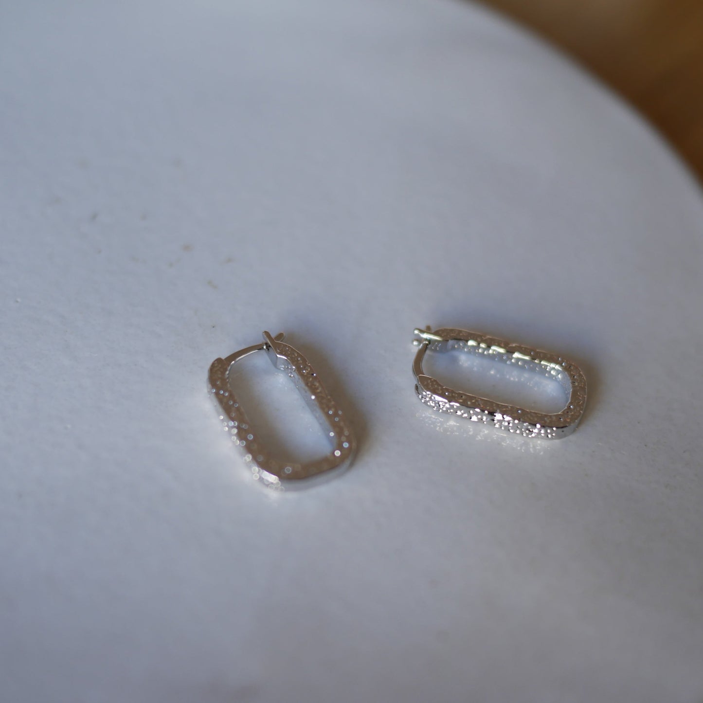 Brown Palladium矩形錘紋圈圈耳環