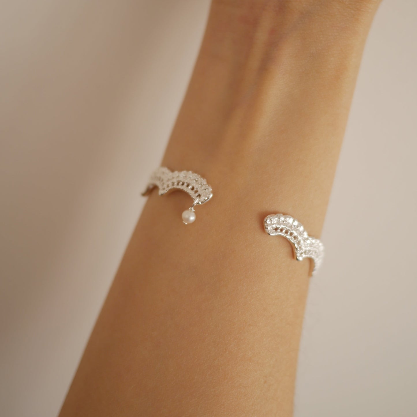 Lace wave 034迷你珍珠蕾絲手環