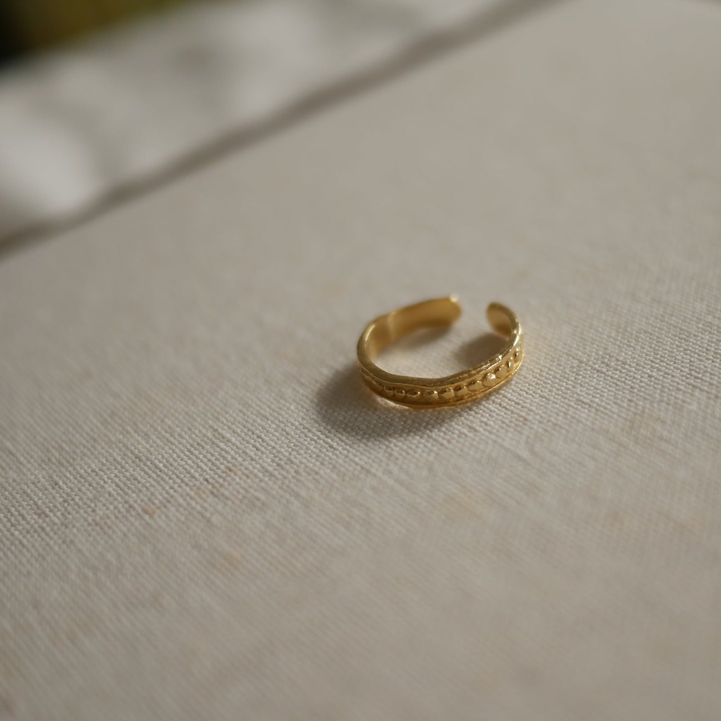 Zita Vintage Engraved Ring