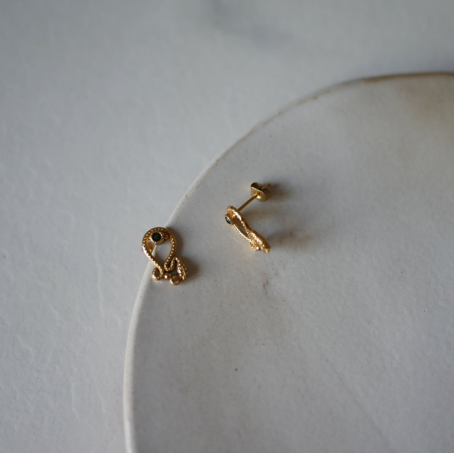 Sissi studs 綠瑪瑙小蛇耳釘耳環